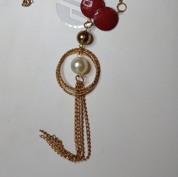 Fashion 21"L Goldtone Necklace W/ Gold Rings & Burgundy Disc Beads & Tassels - Picture 3 of 7